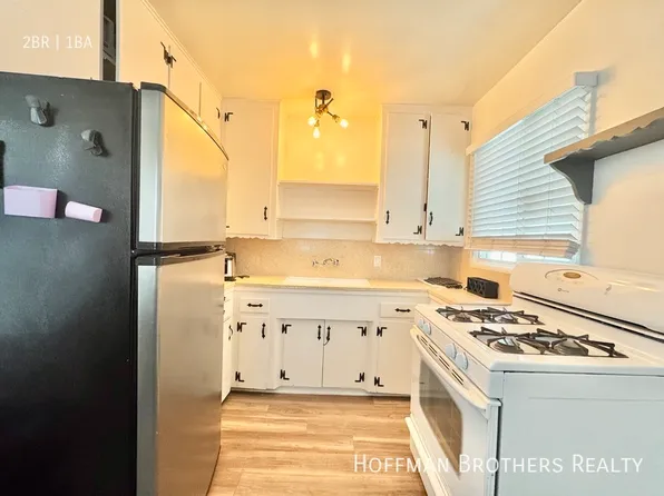 12429 Chandler Blvd, Valley Village, CA 91607