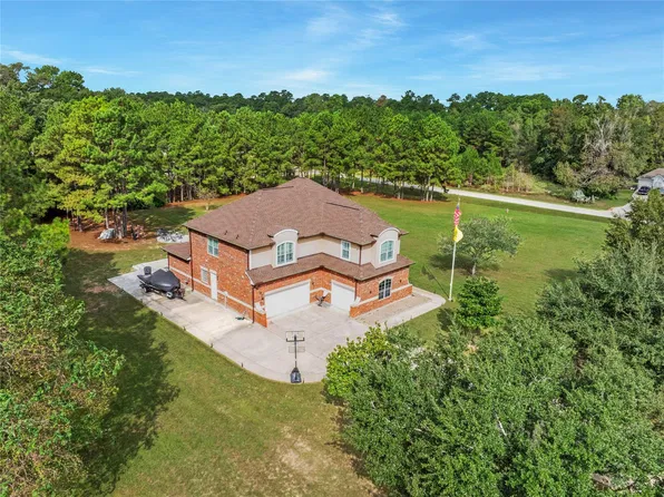 404 Trade Winds Ct, Montgomery, TX 77316