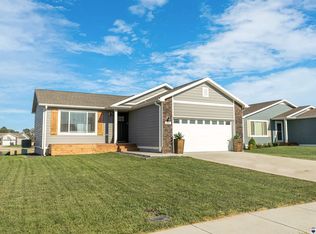 834 N 26th St, Beatrice, NE 68310