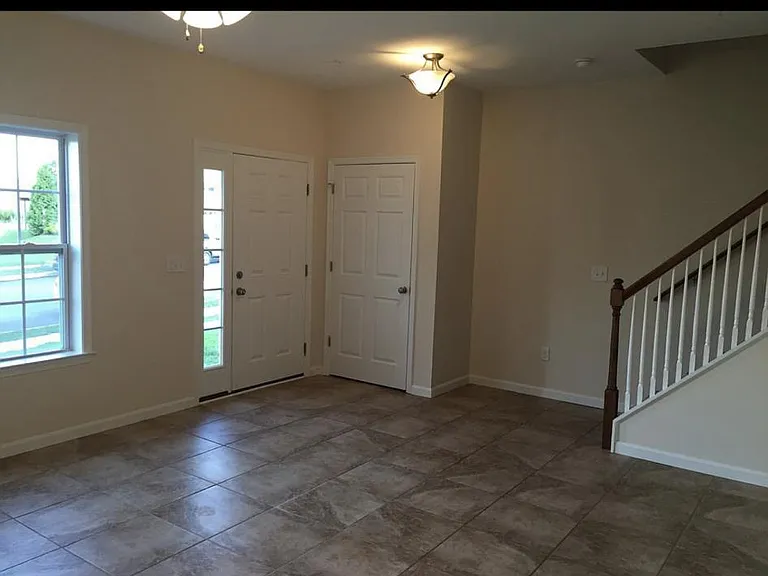 707 Blossom Dr — Photo 22