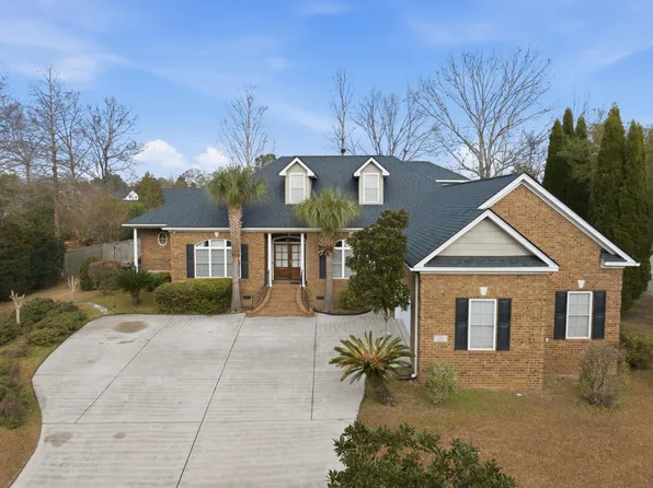 111 Amanda Cir, Goose Creek, SC 29445