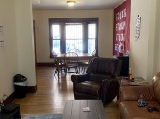 858 W Fletcher St #1A, Chicago, IL 60657