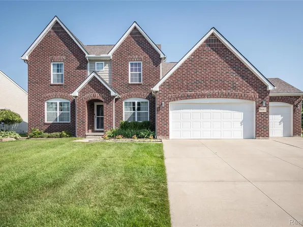 9081 Creekway Dr, Ypsilanti, MI 48197