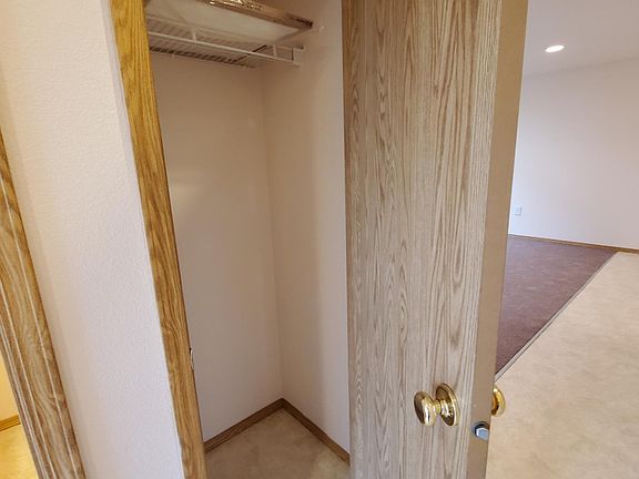 5th image of 1341 Kibler Ave #8