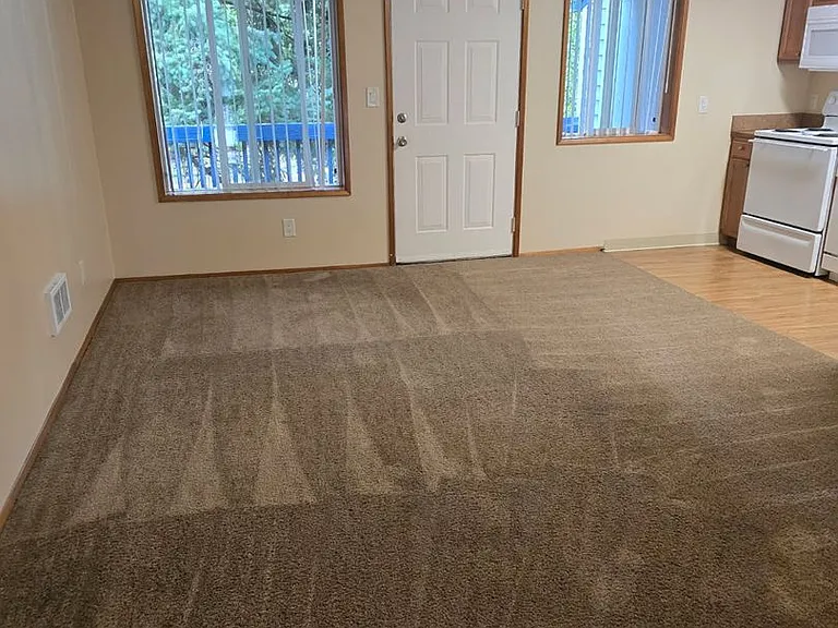 Latitude 44 Apartments — Photo 24