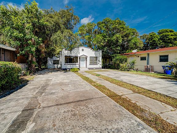 2nd image of 829 NW 56th St