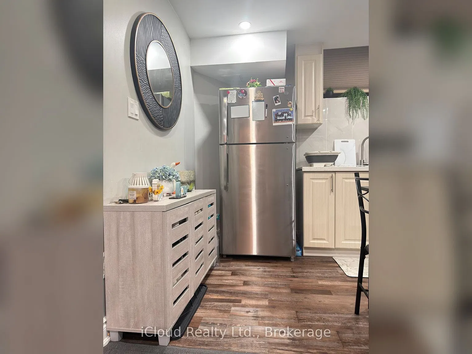 2 bed, $1,900 — Photo 3