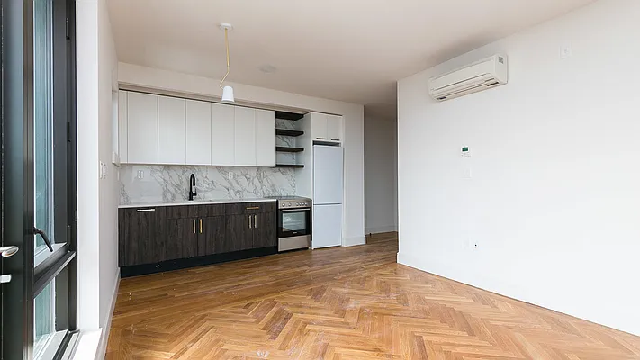 Rented by Nooklyn NYC LLC | media 4