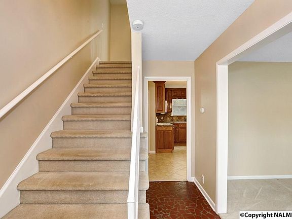 4th image of 11211 Hillwood Dr SE