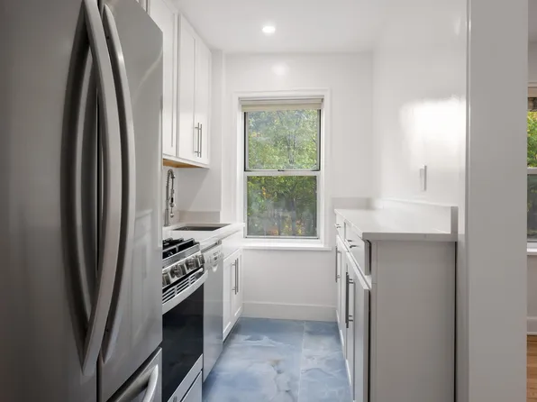 5430 Netherland Avenue image 13 of 23