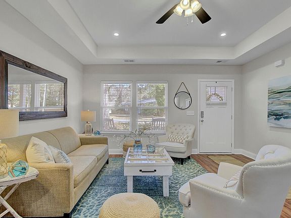 3rd image of 106 Bell Dr