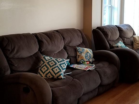 3rd image of 2349 N Merrimac Ave #2