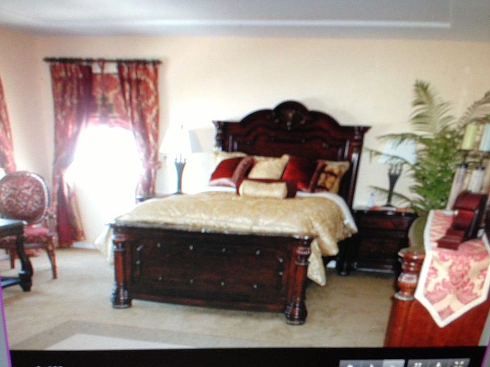 1st image of 6555 Hollis St