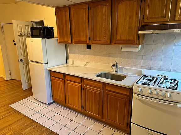 2nd image of 341 Union Ave APT 2
