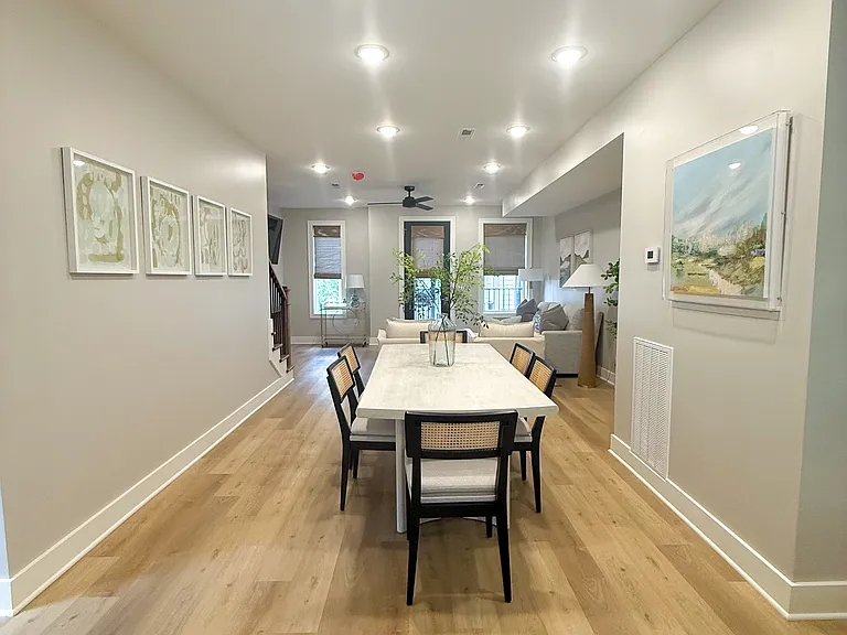 512 Mobile St — Photo 13