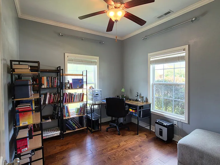 3120 Mayflower Ln — Photo 25