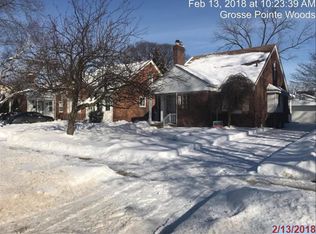 2158 Anita Ave, Grosse Pointe Woods, MI 48236