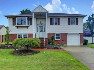 (Undisclosed Address), East Meadow, NY 11554