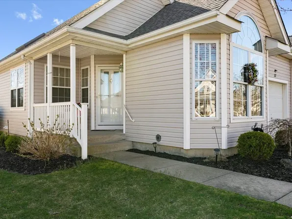 32 Goose Neck Ln. Lane #32, Riverhead, NY 11901