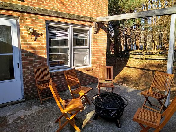2nd image of 304 Apartment Heights Dr APT F1