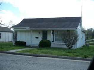 211 W 23rd St, Higginsville, MO 64037
