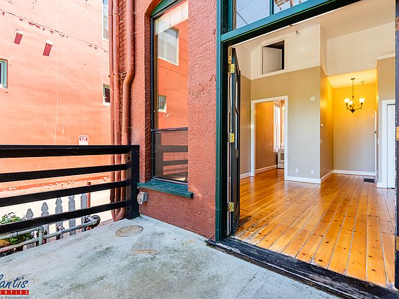 5th image of 31 E Main St APT 104