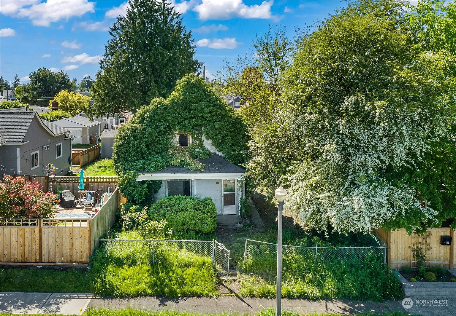 1108 S Fife Street photo 1