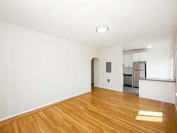 3rd image of 4231 Montgomery St #306