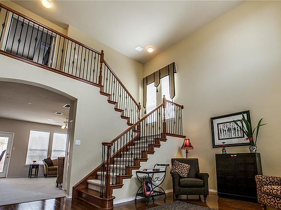 4th image of 1304 Bradford Trace Dr