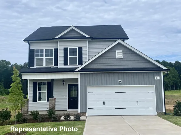 66 Olde Place Dr, Zebulon, NC 27597