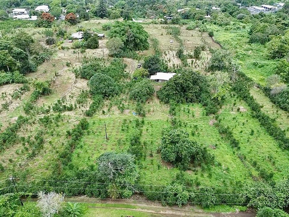 2nd image of 79-1037 Hokukano Rd