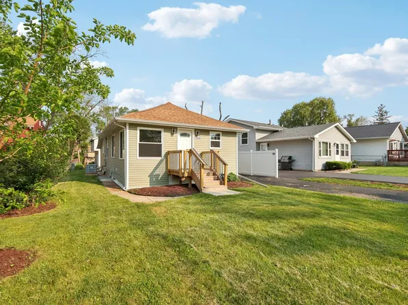 1508 N Lake Shore Dr, Round Lake Beach, IL 60073