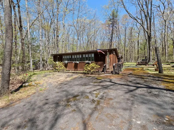 25 Canal Road, Wurtsboro, NY 12790