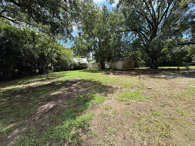 317 W Main St — Photo 3