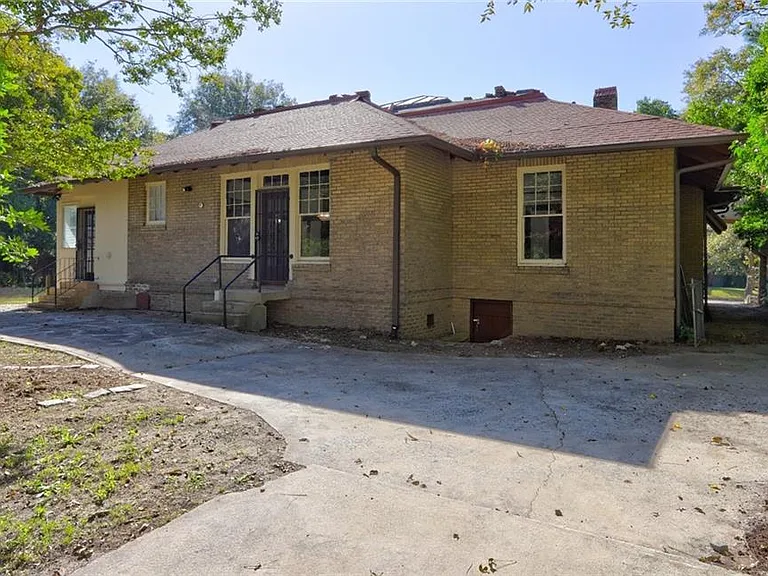 2733 Hillcrest Ave — Photo 44