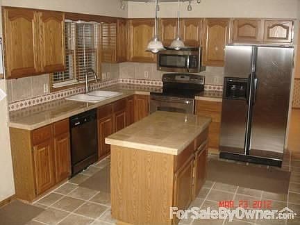 3rd image of 4731 Fir Hollow Ln