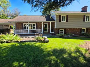 305 Ridgemore St, Fredericksburg, VA 22405