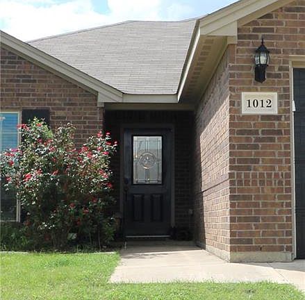 4th image of 1012 Jenny Dr