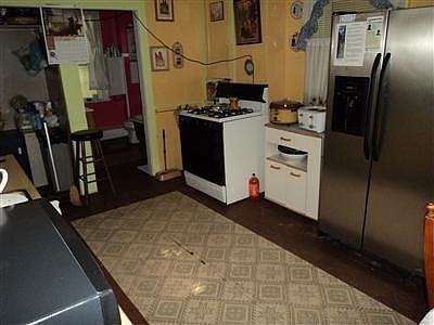 2nd image of 9318 Gorman Ave