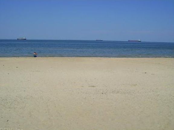 3rd image of 2568 Shore Dr