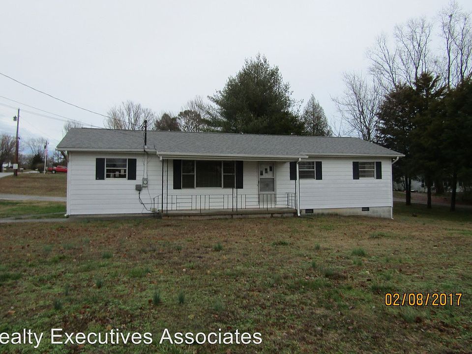 1st image of 104 Firewood Ln