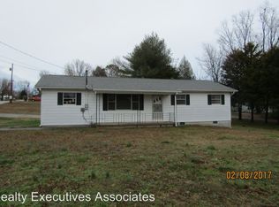 104 Firewood Ln, Maryville, TN 37803