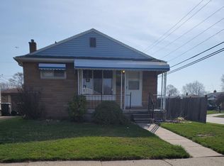 8351 Oak St, Taylor, MI