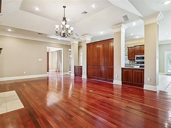 5th image of 108 Southdown Ln