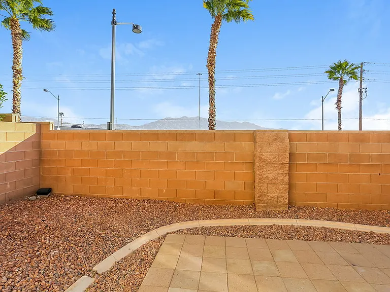 8276 Brilliant Pompon Pl — Photo 17
