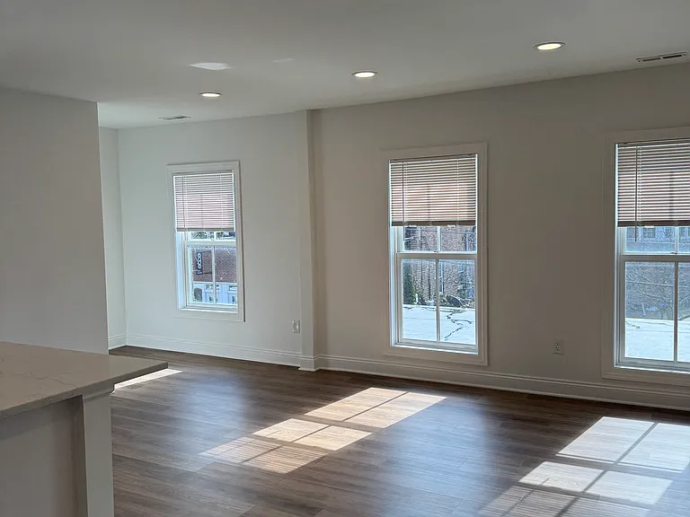 38111 W Spaulding St #3 — Photo 4