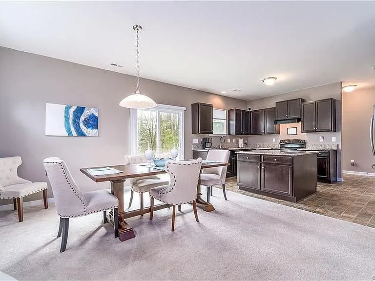 4007 Island Park Ct — Photo 12