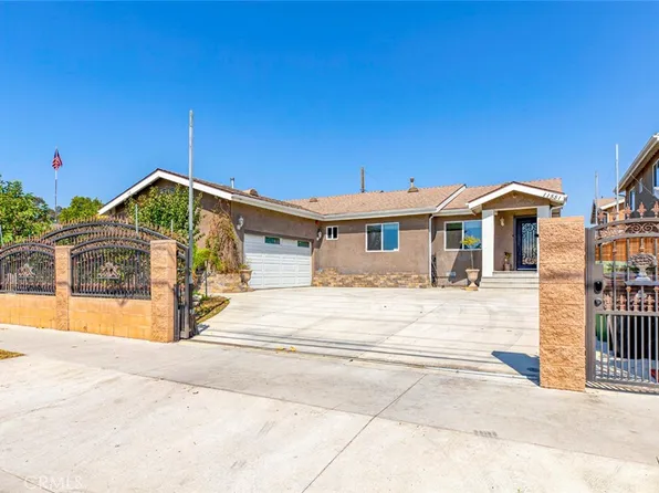 11551 Saticoy St, North Hollywood, CA 91605