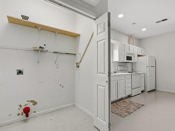 36th image of 6052 Morganton Rd
