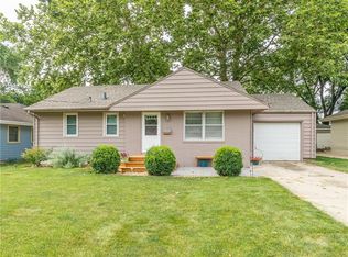 2408 Locust St, West Des Moines, IA 50265